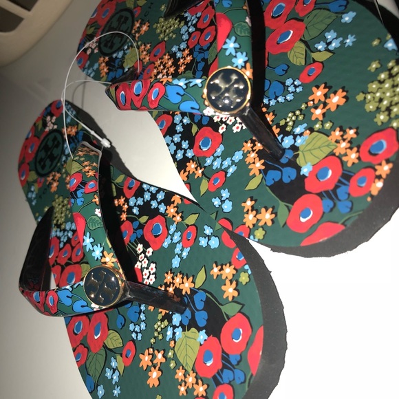 NWT Tory Burch thin flip flop in darling floral - Picture 5 of 7